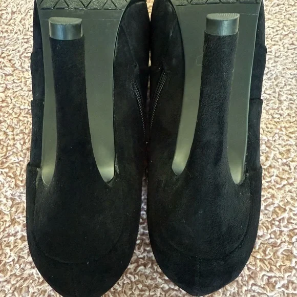 Women's Platform Stiletto 4” Ankle Booties - Size 7 - Picture 5 of 7